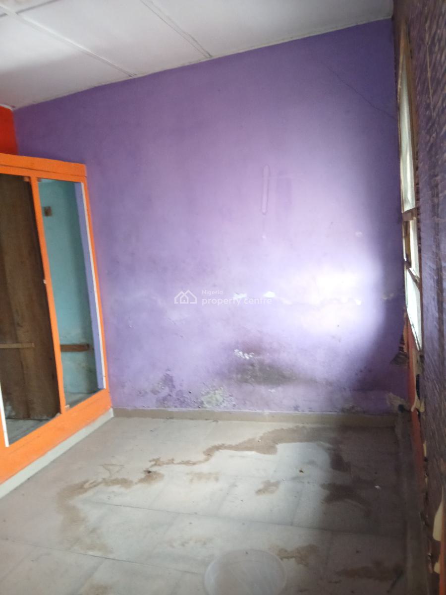 Lovely Executive Three Beds, Yaba, Lagos, Flat / Apartment for Rent