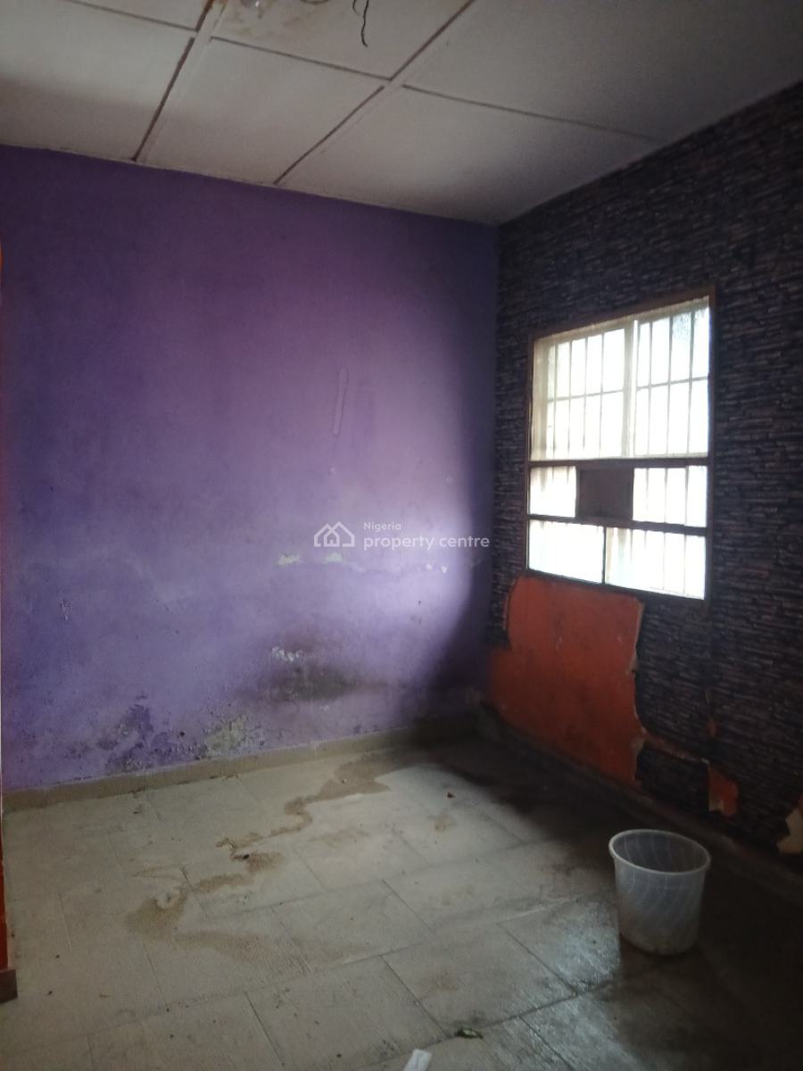 Lovely Executive Three Beds, Yaba, Lagos, Flat / Apartment for Rent