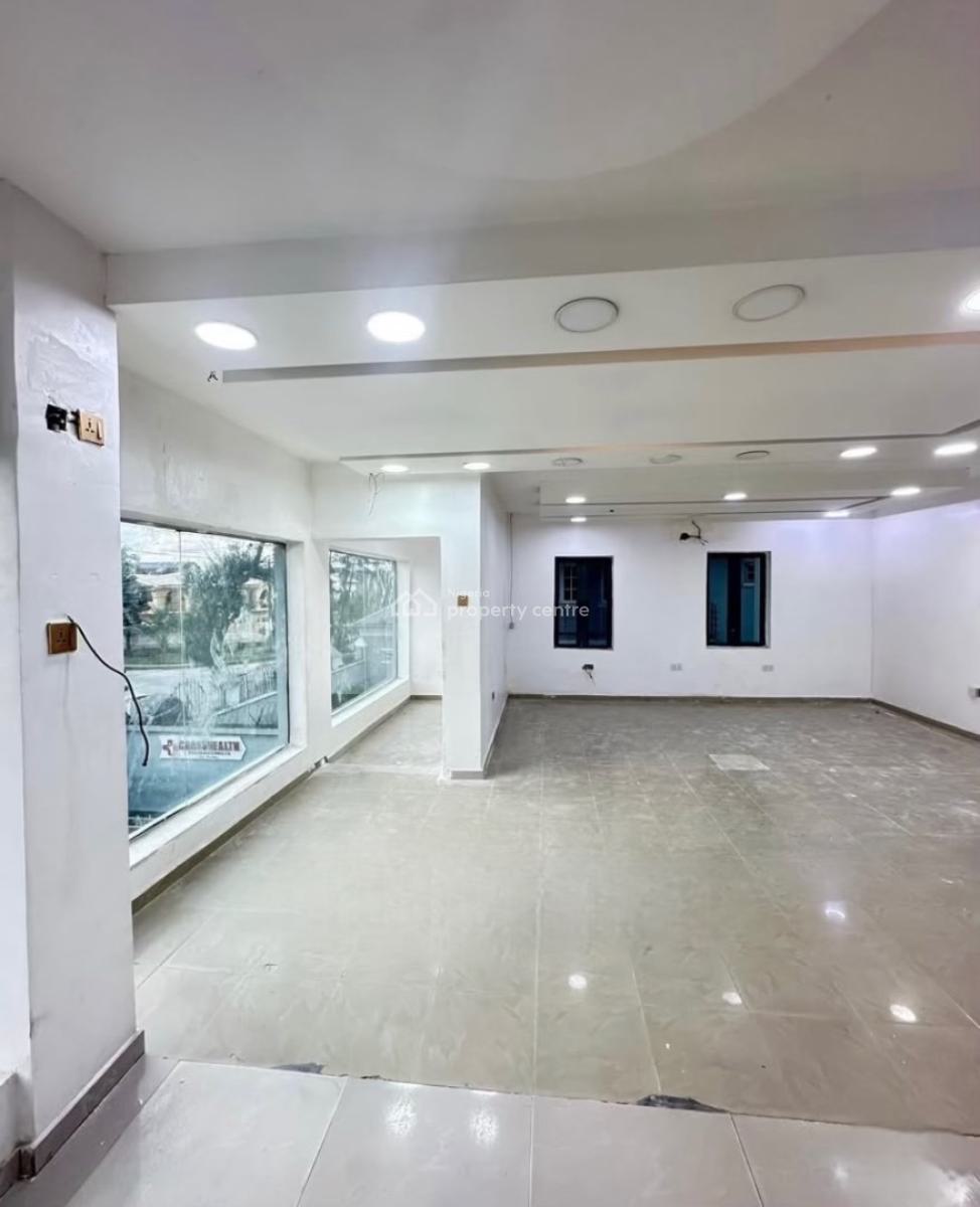 Luxury and Spacious Shop Space, Lekki Phase 1, Lekki, Lagos, Shop for Rent