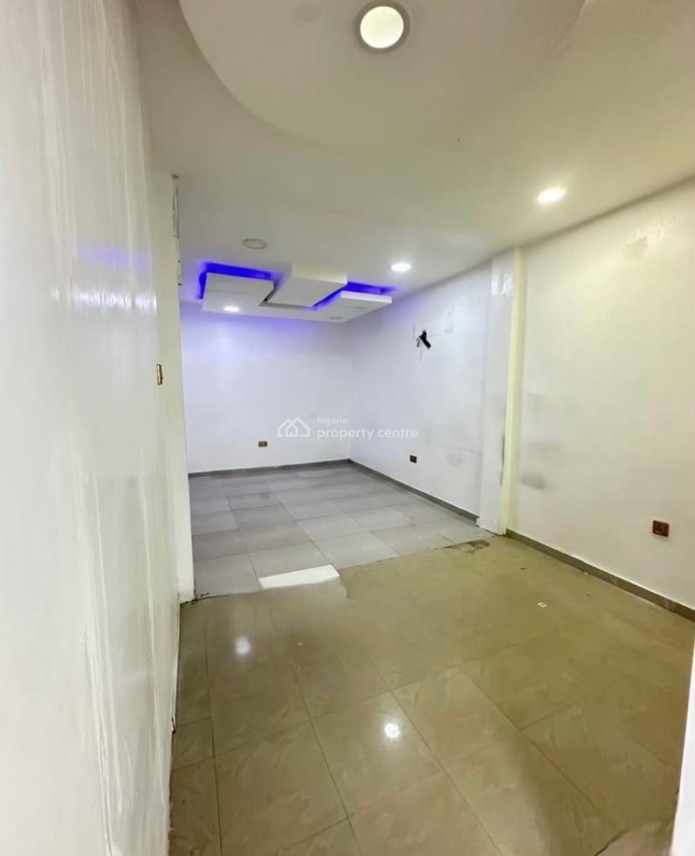 Luxury and Spacious Shop Space, Lekki Phase 1, Lekki, Lagos, Shop for Rent