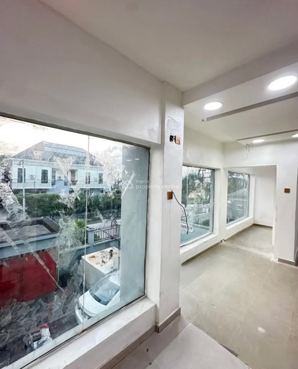 Luxury and Spacious Shop Space, Lekki Phase 1, Lekki, Lagos, Shop for Rent