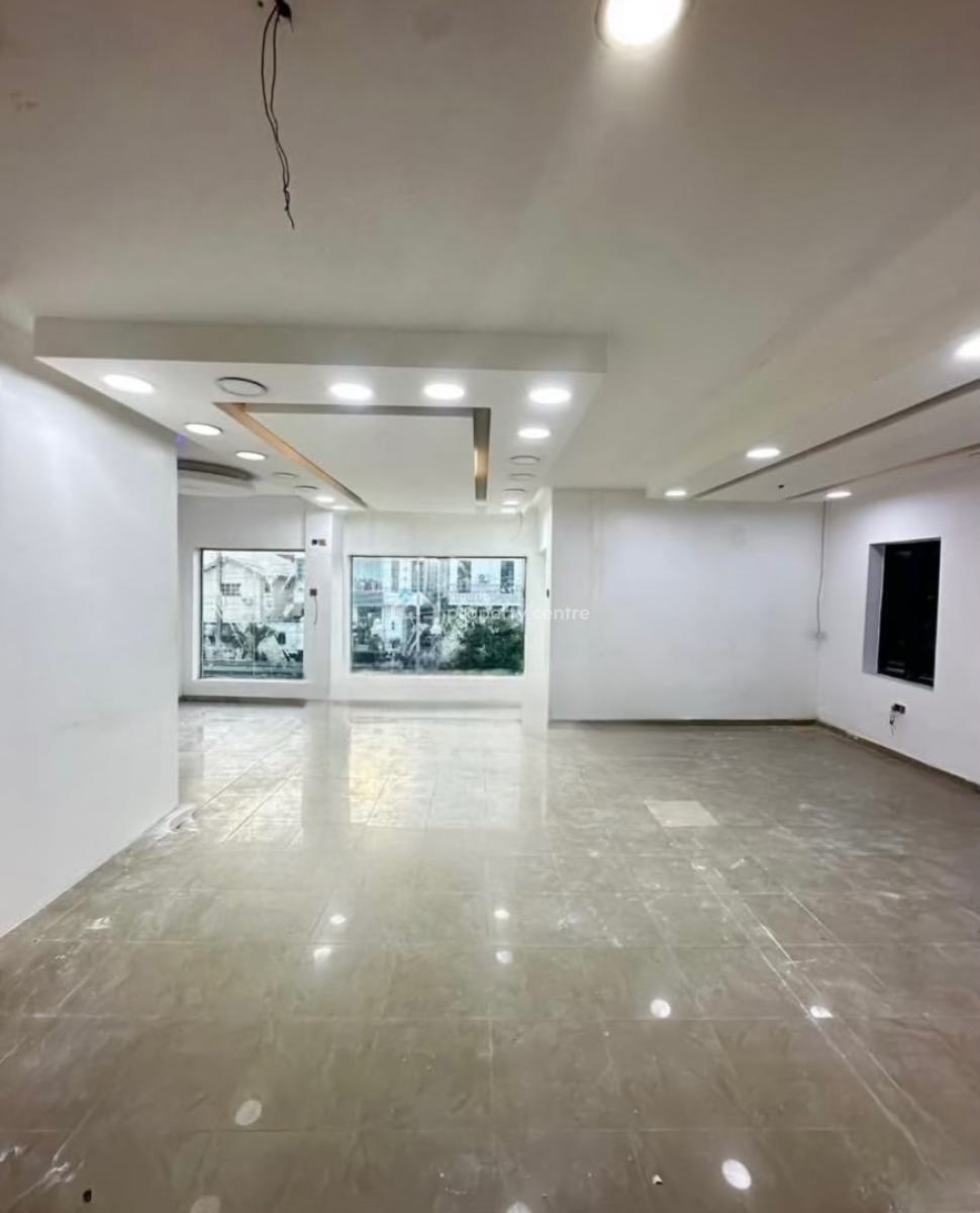 Luxury and Spacious Shop Space, Lekki Phase 1, Lekki, Lagos, Shop for Rent