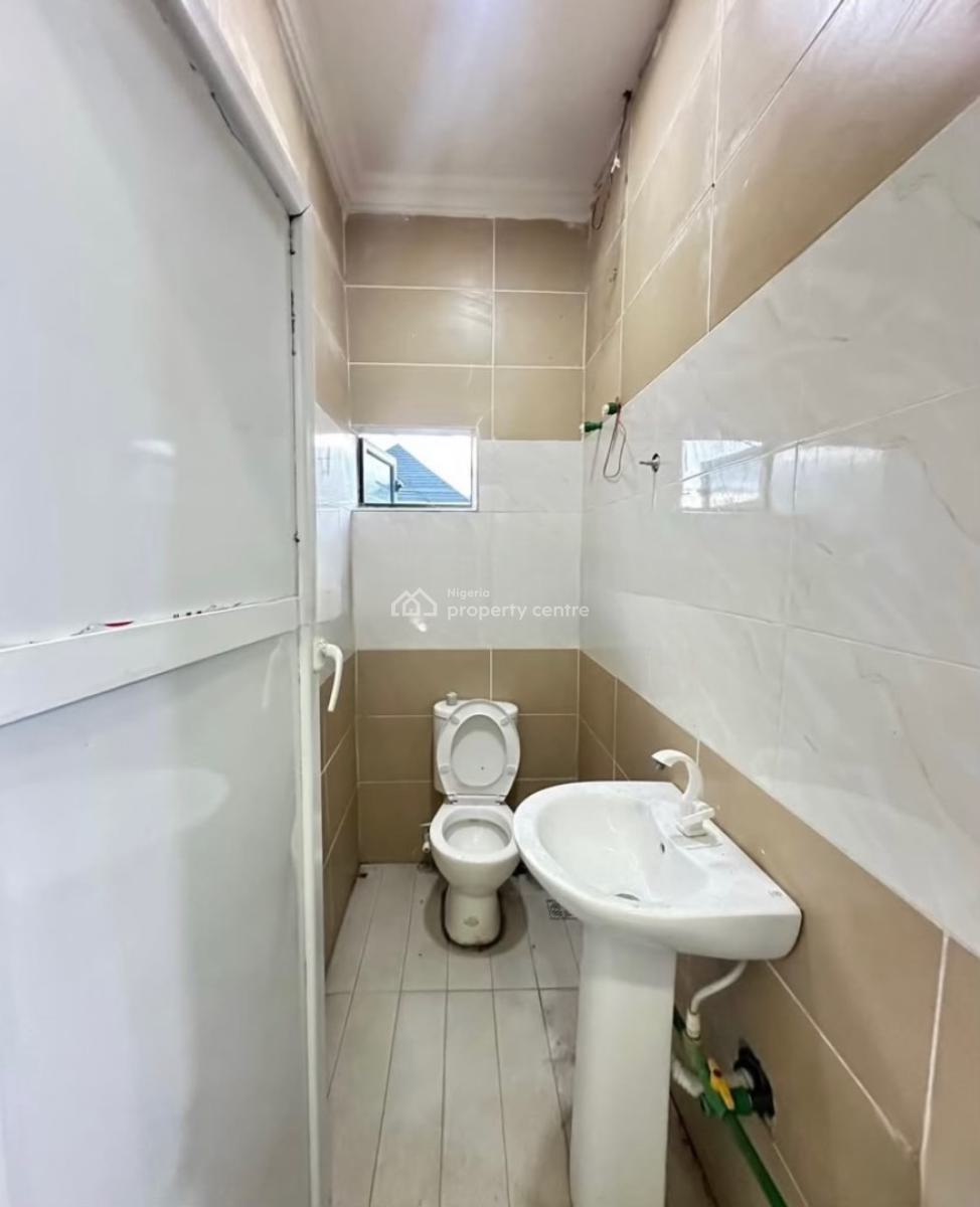 Luxury and Spacious Shop Space, Lekki Phase 1, Lekki, Lagos, Shop for Rent