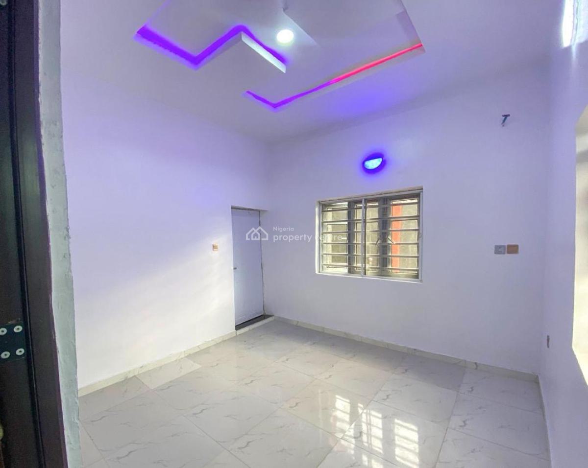 Newly Built 3-bedroom Bungalow, Rich in Premium Modern Furnishings, Newly Built 3-bedroom Bungalow, Rich in Premium Modern Furnishings, Ibadan, Oyo, House for Sale