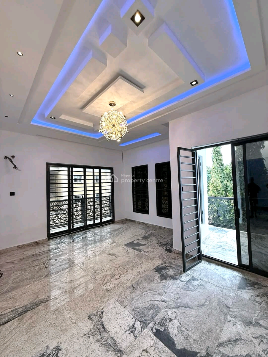 Hot Deal in Lifecamp!    4-bedroom Duplex + Bq  Location: Lifeca, Life Camp, Abuja, House for Sale
