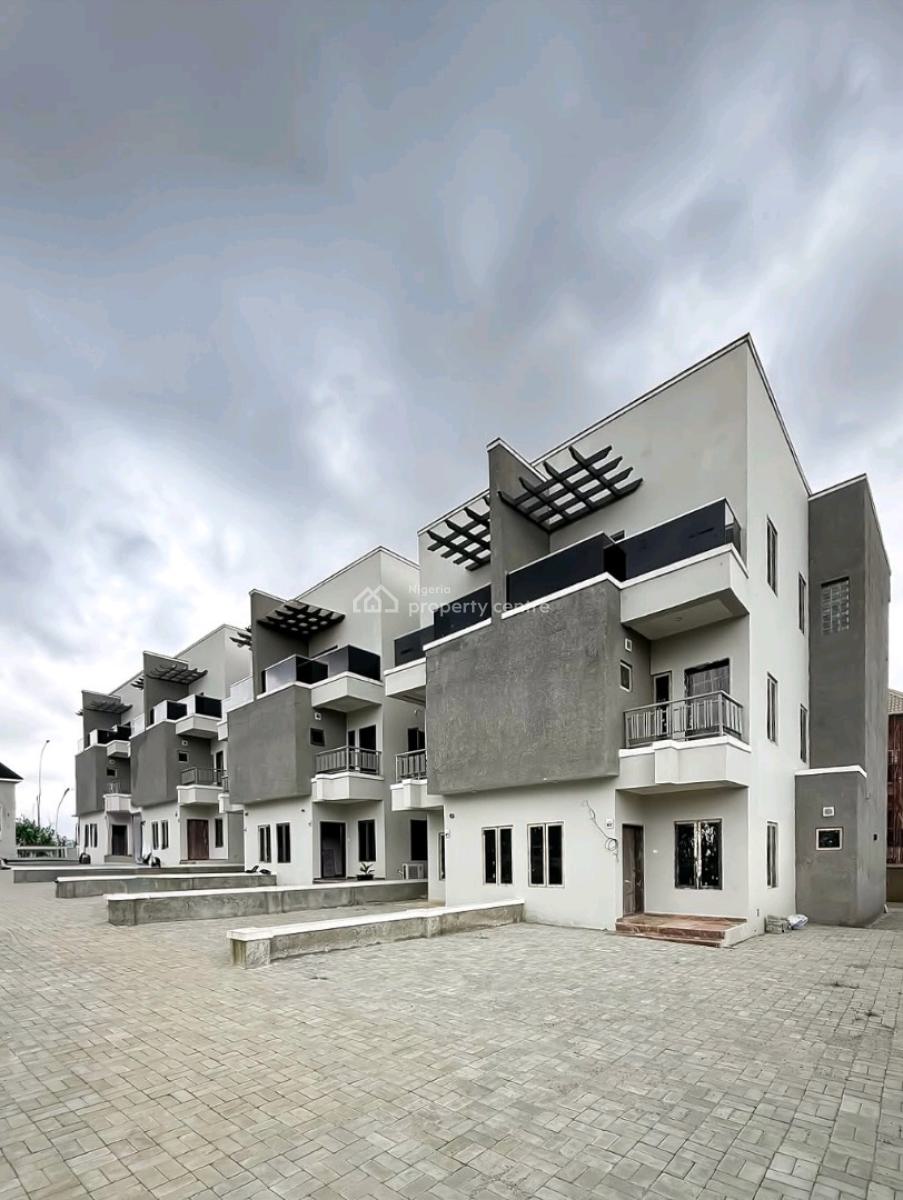 Elegant 4-bedroom Terrace Duplex with Bq    Location: Guzape, Abu, Guzape District, Abuja, House for Sale