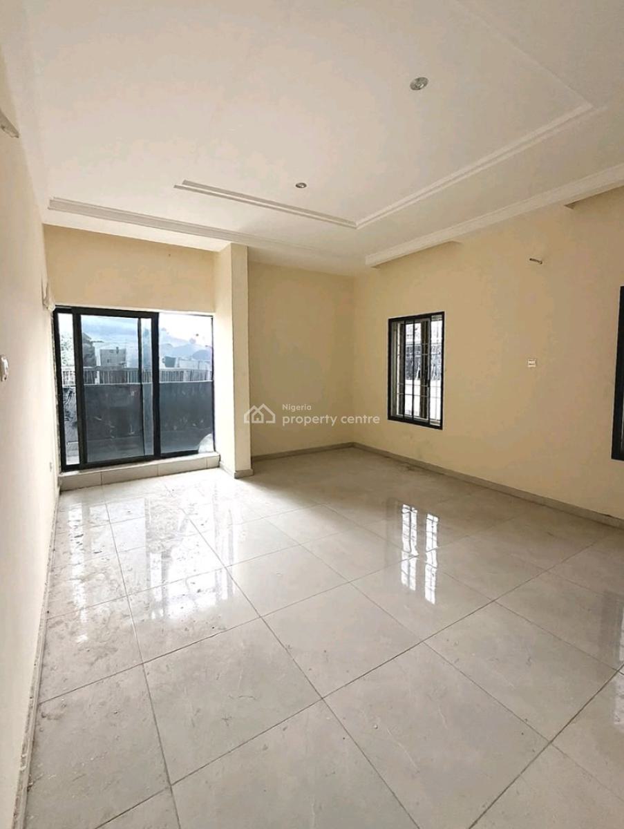 Elegant 4-bedroom Terrace Duplex with Bq    Location: Guzape, Abu, Guzape District, Abuja, House for Sale