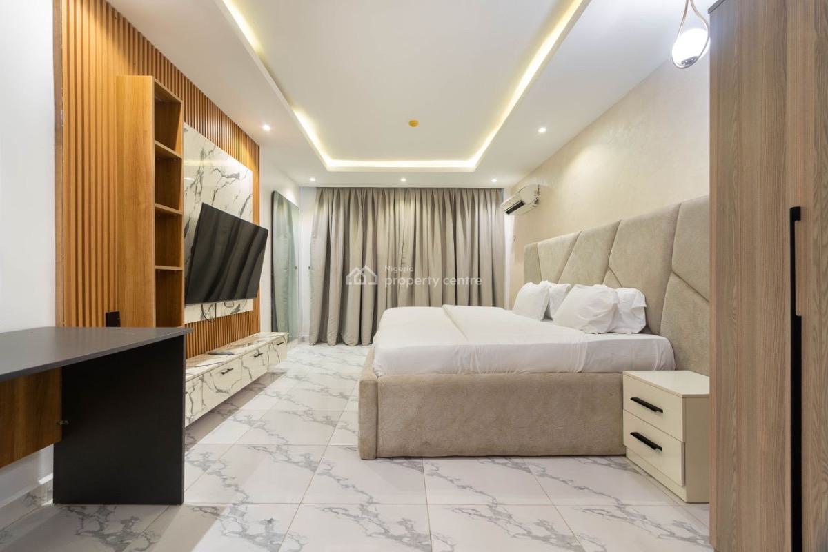 Book This Beautiful 3bedroom Apartment with Sea View, Pool & 8ball, Lekki Phase 1, Lekki, Lagos, Flat / Apartment Short Let