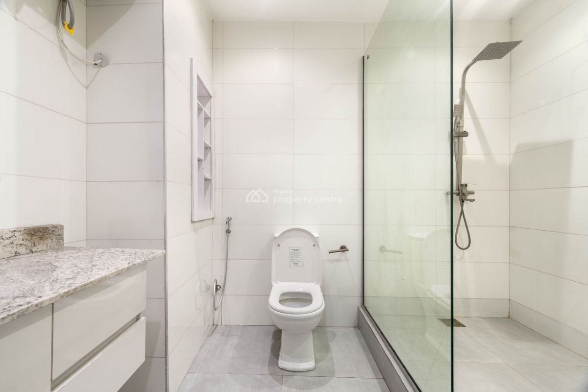 Book This Beautiful 3bedroom Apartment with Sea View, Pool & 8ball, Lekki Phase 1, Lekki, Lagos, Flat / Apartment Short Let