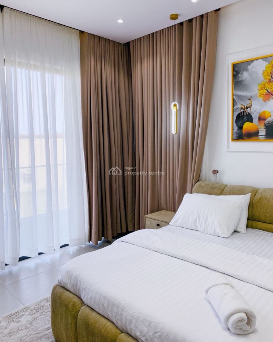 3 Bedroom with Swimming Pool  Available for Short/long Stay., Lekki Phase 1, Lekki, Lagos, Flat / Apartment Short Let