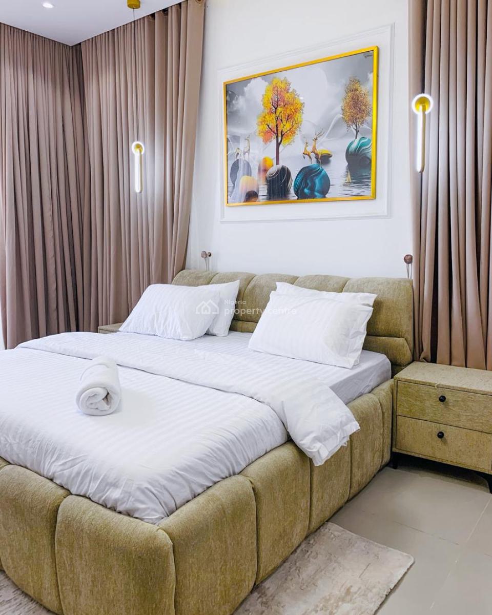 3 Bedroom with Swimming Pool  Available for Short/long Stay., Lekki Phase 1, Lekki, Lagos, Flat / Apartment Short Let
