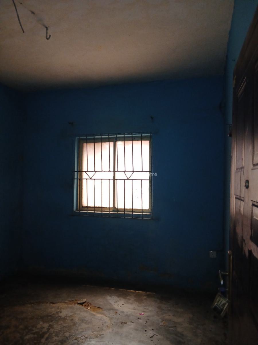 Standard 2 Bedroom, Yaba, Lagos, Flat / Apartment for Rent