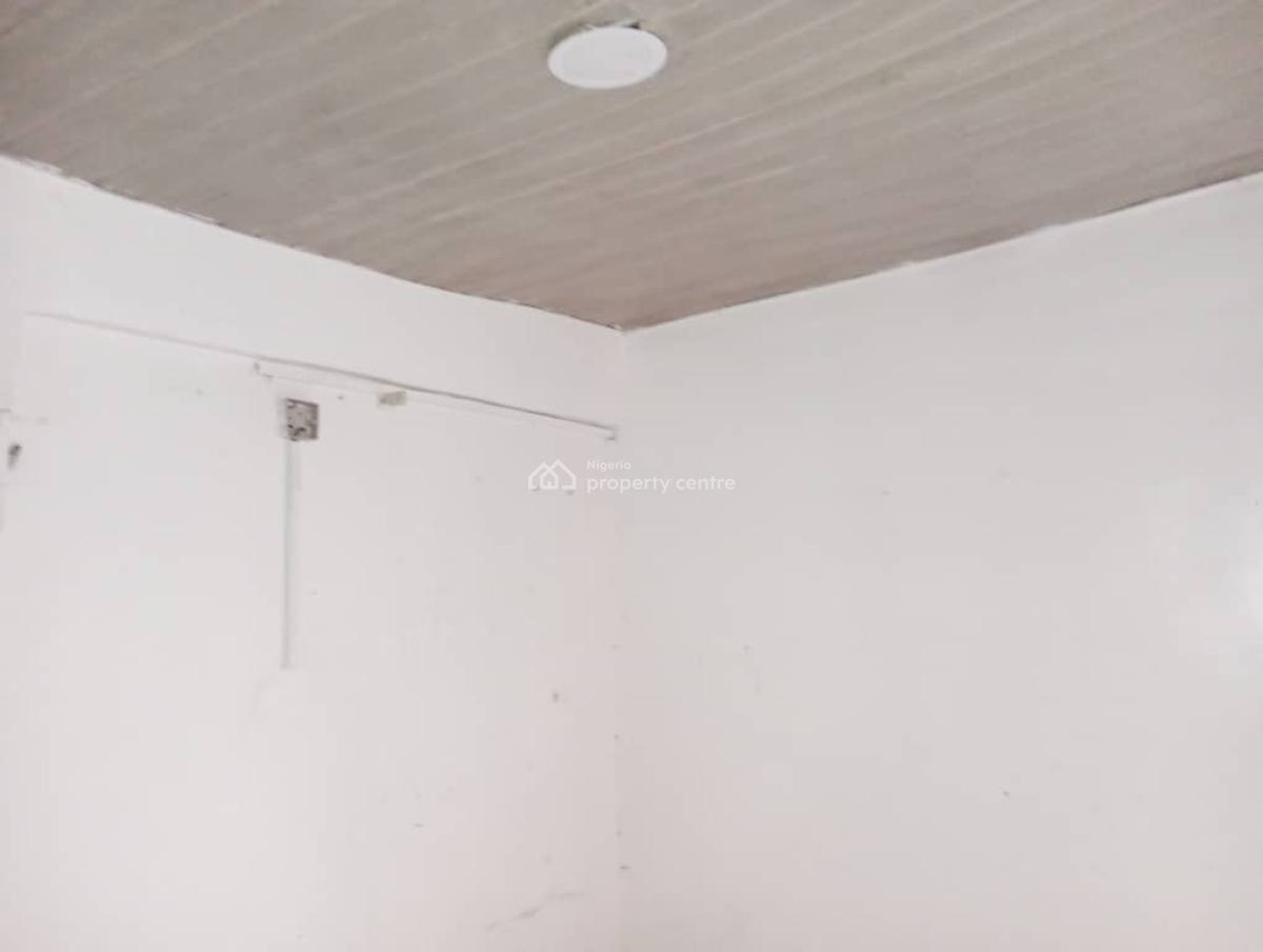 a Spacious Room Self Contained, Mobil Road Ilaje Ajah, Lekki, Lagos, Self Contain (single Rooms) for Rent