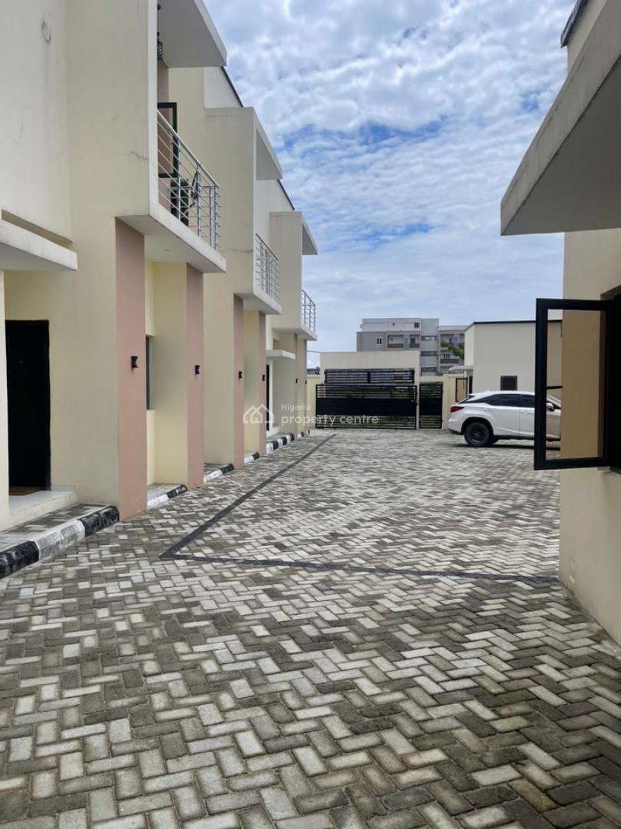 Standard Selfcontain, Mobile Road Ajah Ilaje, Ilaje, Ajah, Lagos, Self Contain (single Rooms) for Rent