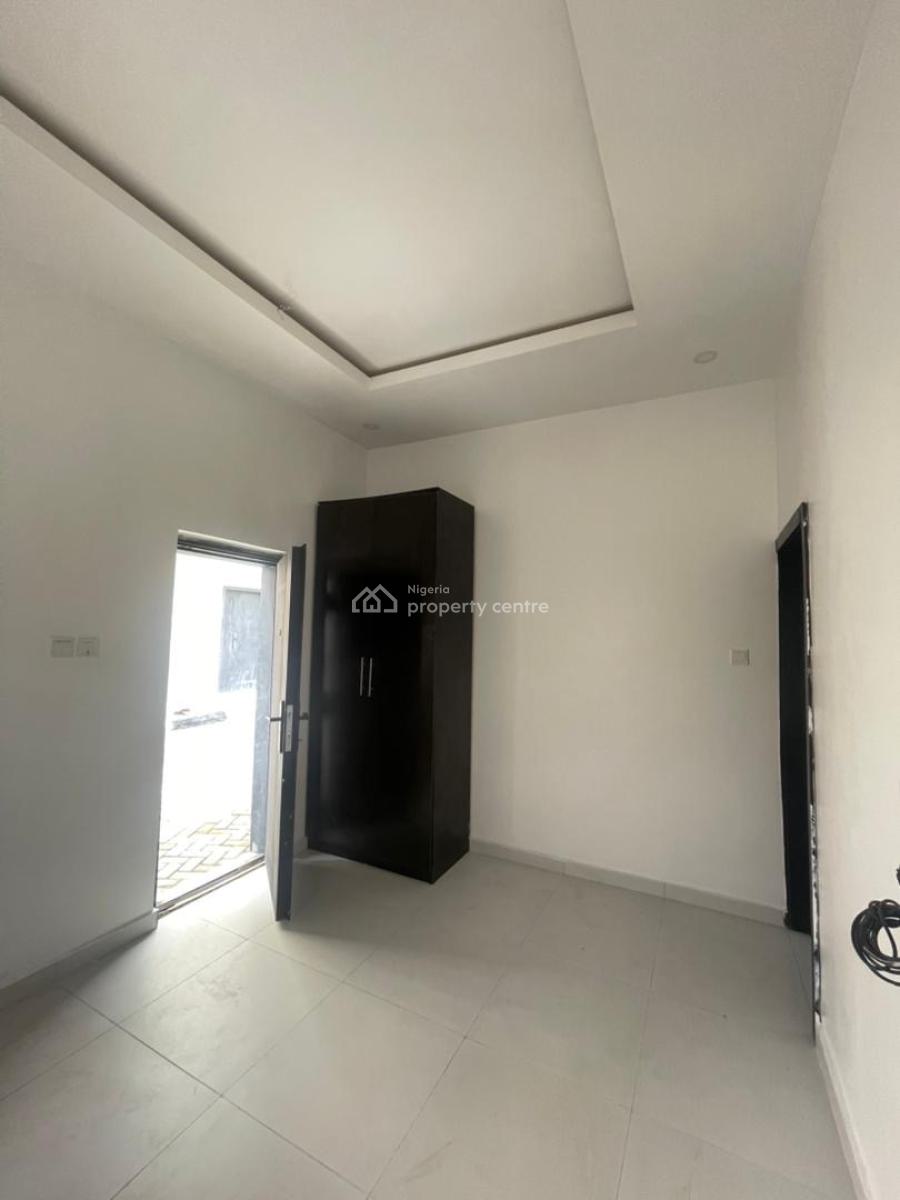 Standard Selfcontain, Mobile Road Ajah Ilaje, Ilaje, Ajah, Lagos, Self Contain (single Rooms) for Rent