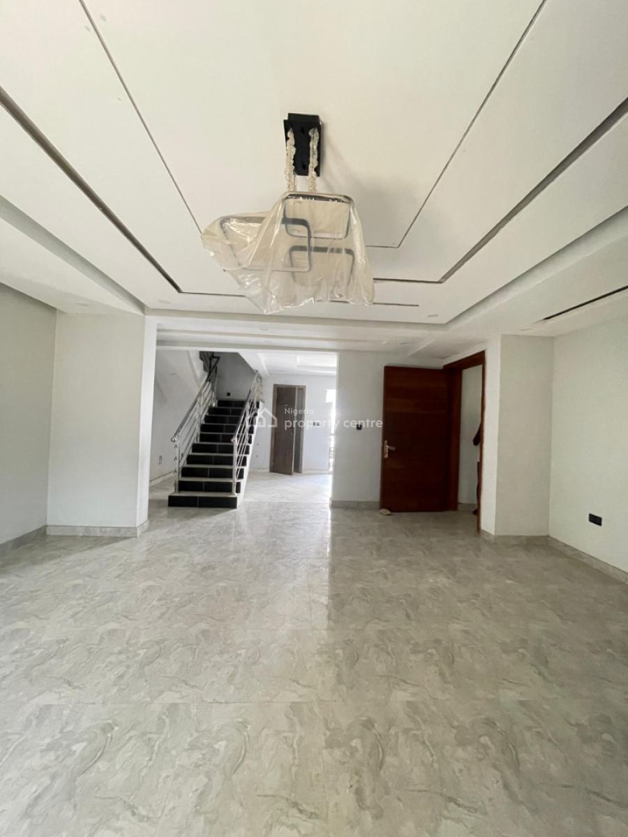 Exquisitely Built 4 Bedroom Masionette Apartment with Bq, Ikate, Lekki, Lagos, Flat / Apartment for Sale