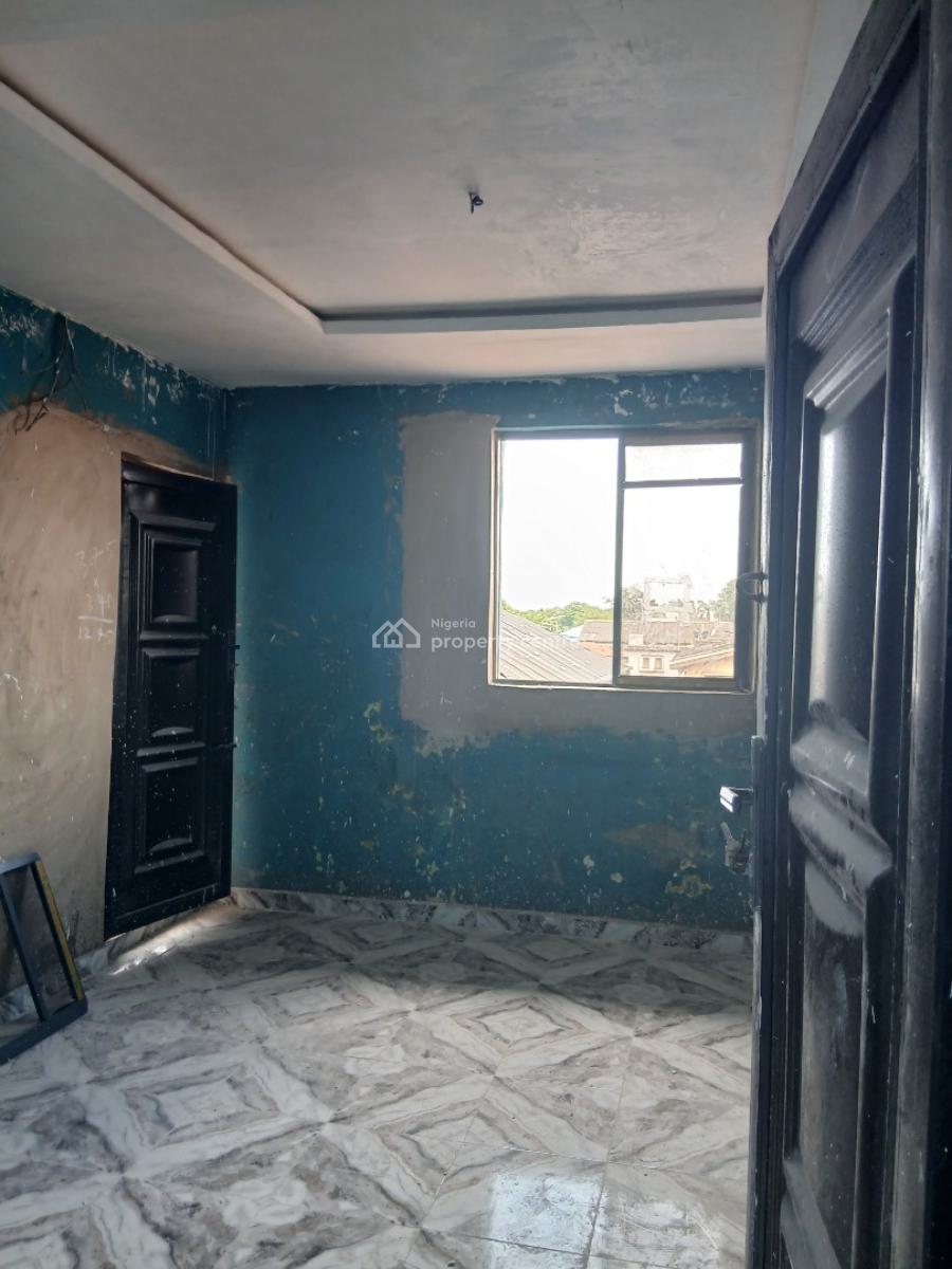 Fantastically Well Done House (newly Done), Jibowu, Yaba, Lagos, Mini Flat (room and Parlour) for Rent