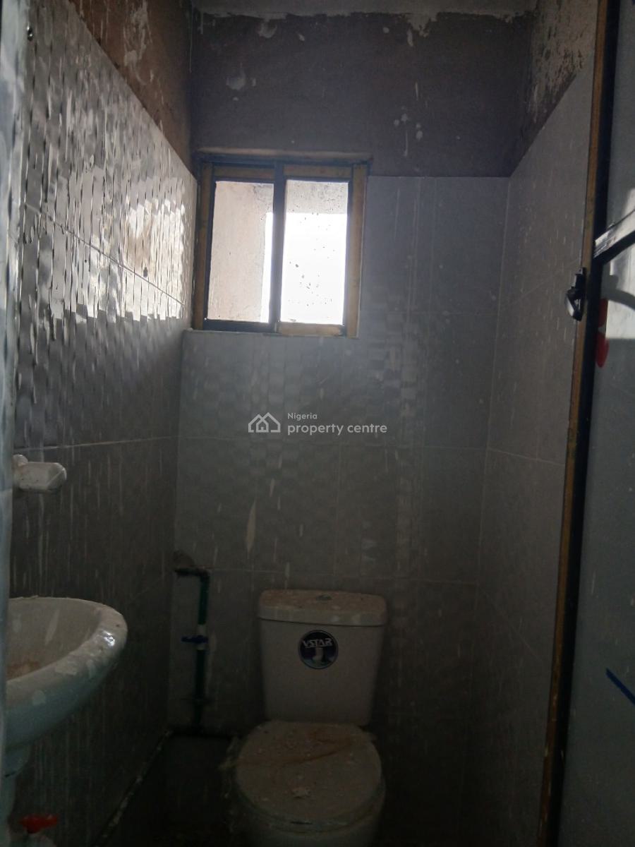 Fantastically Well Done House (newly Done), Jibowu, Yaba, Lagos, Mini Flat (room and Parlour) for Rent