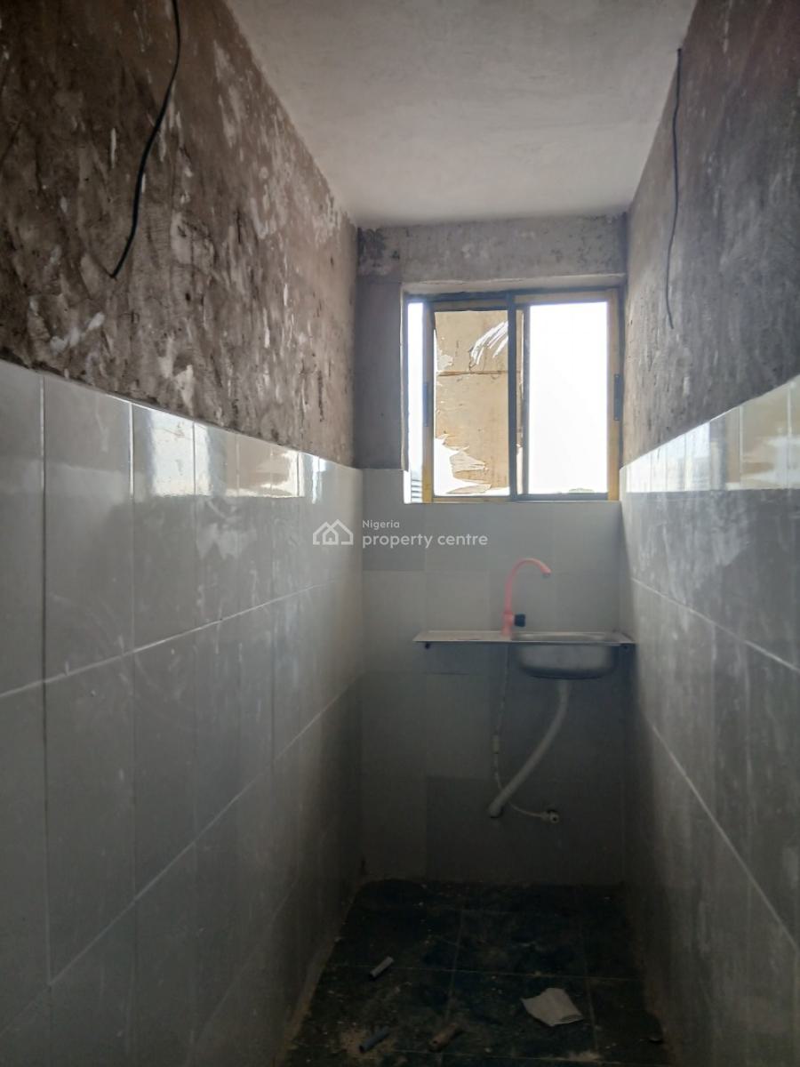 Fantastically Well Done House (newly Done), Jibowu, Yaba, Lagos, Mini Flat (room and Parlour) for Rent