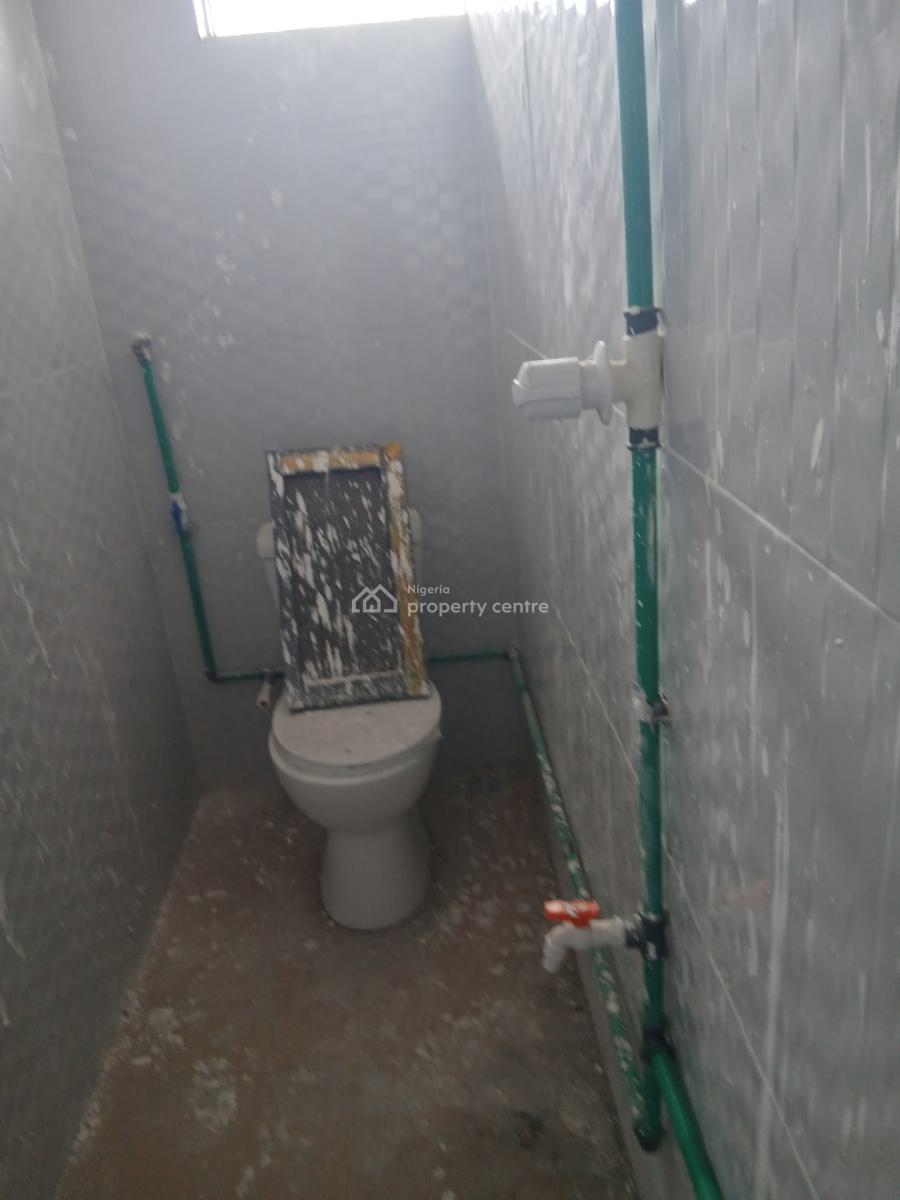 Fantastically Well Done House (newly Done), Jibowu, Yaba, Lagos, Mini Flat (room and Parlour) for Rent