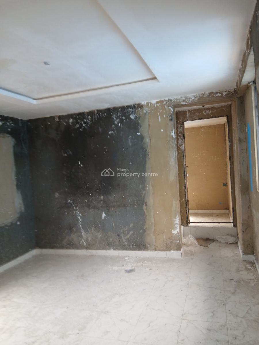 Fantastically Well Done House (newly Done), Jibowu, Yaba, Lagos, Mini Flat (room and Parlour) for Rent