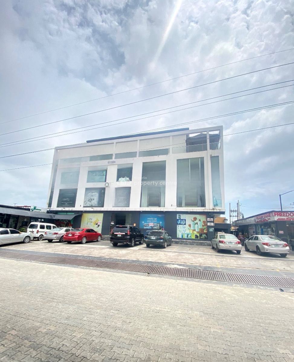 Classic Lounge Space in a Prime Environment, Lekki Phase 1, Lekki, Lagos, Commercial Property for Rent
