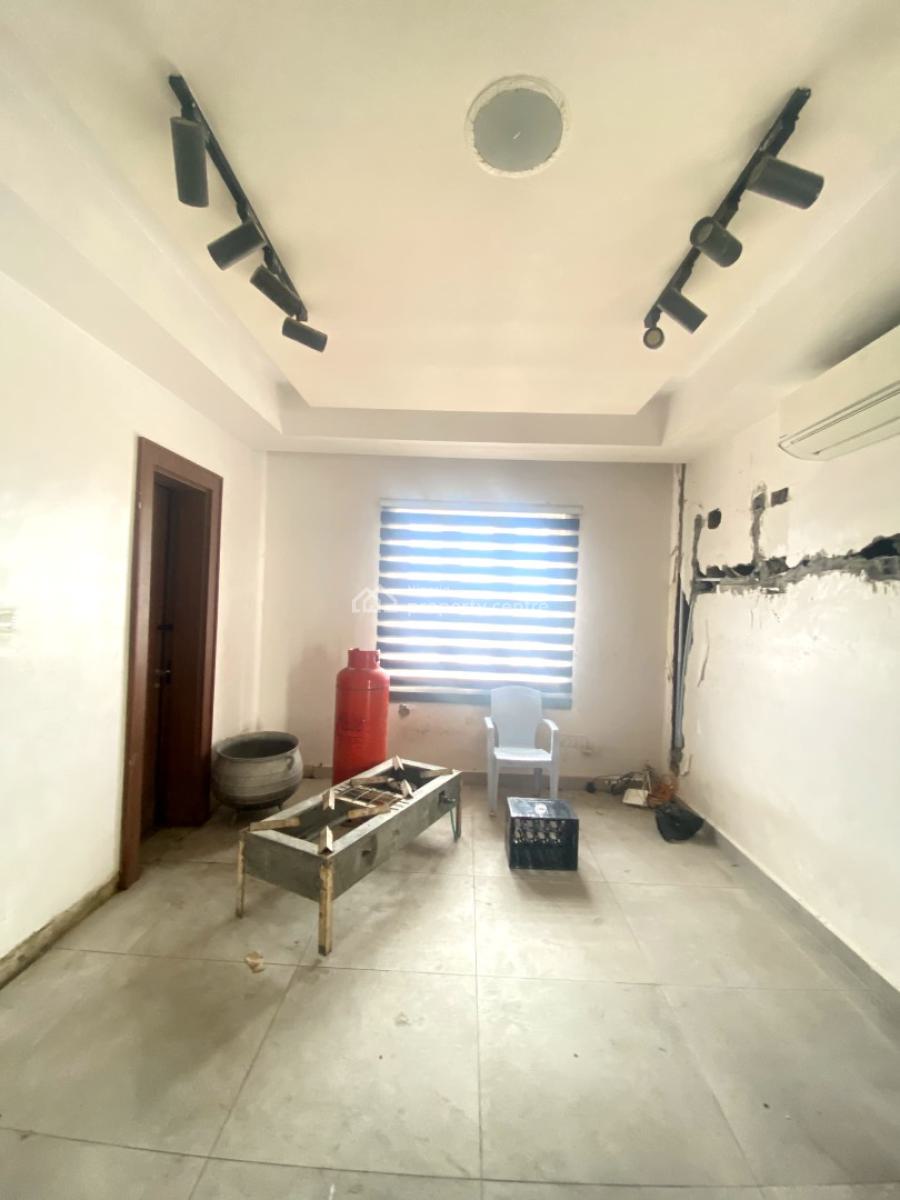 Classic Lounge Space in a Prime Environment, Lekki Phase 1, Lekki, Lagos, Commercial Property for Rent