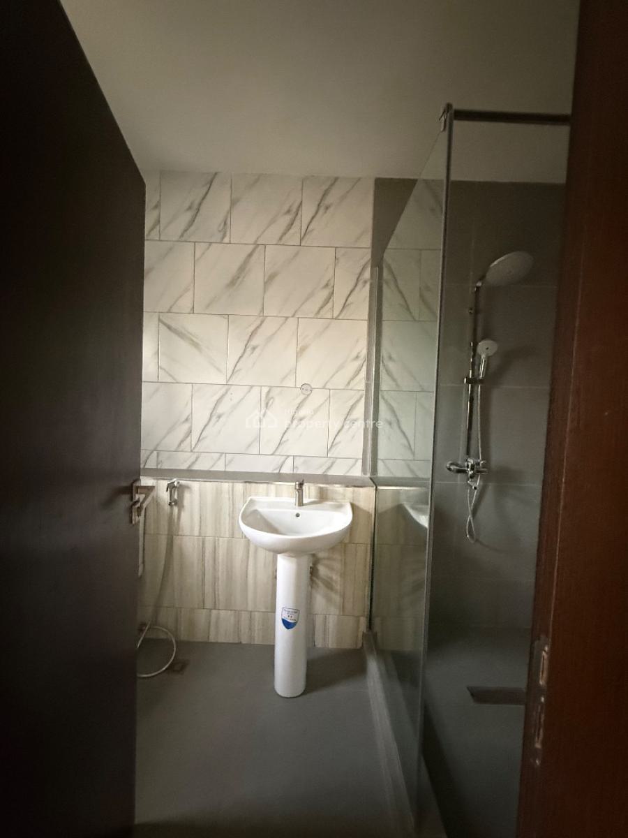 Luxury Very Spacious 6 Bedroom Terrace, Katamoe Extension By Queen Lillian, Katampe Extension, Katampe, Abuja, Terraced Duplex for Rent