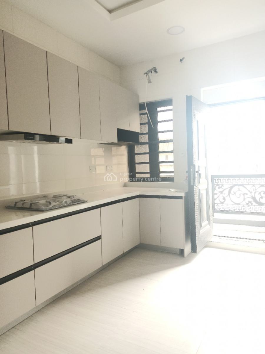 2bedroom Apartment with Bq, Serene Environment Lekki Phase 1, Lekki Phase 1, Lekki, Lagos, Block of Flats for Sale