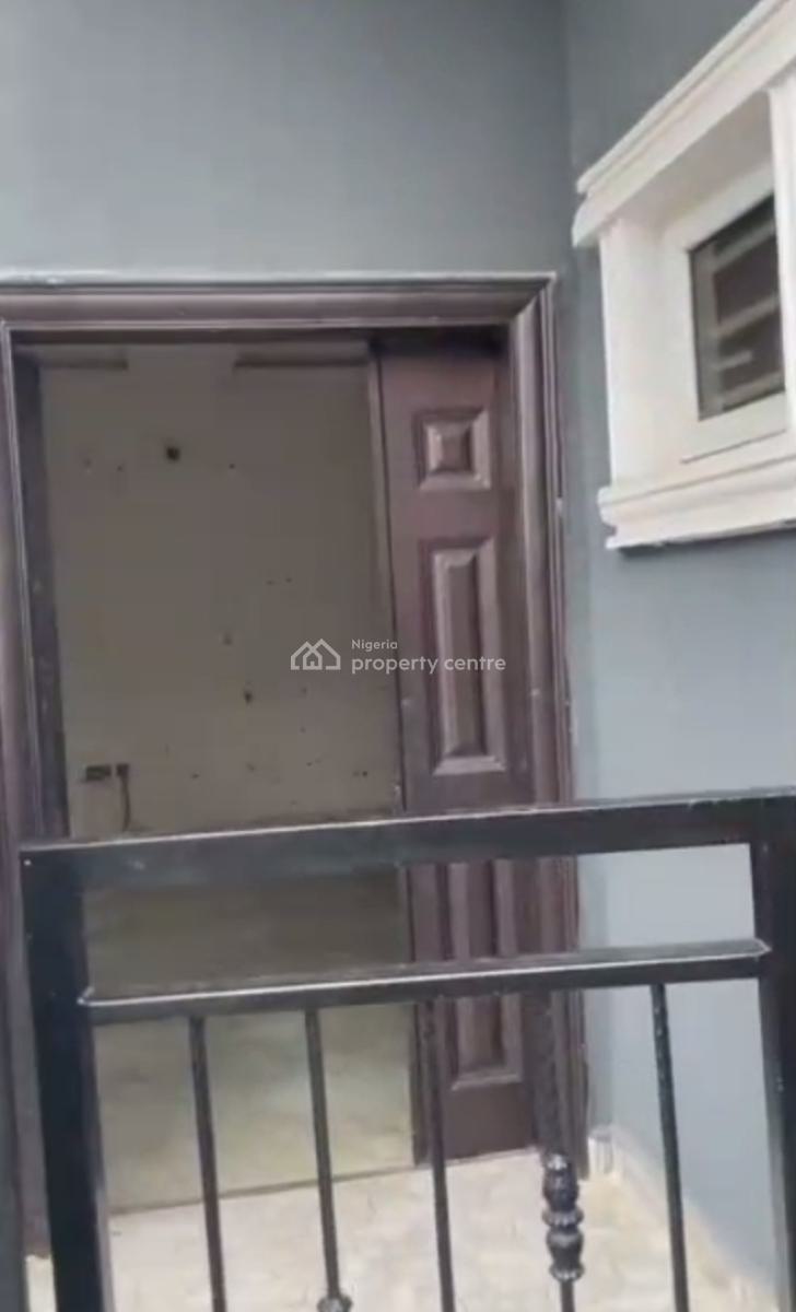 an Executive Standard 2 Bedroom Flat, Ijeshatedo, Surulere, Lagos, Flat / Apartment for Rent