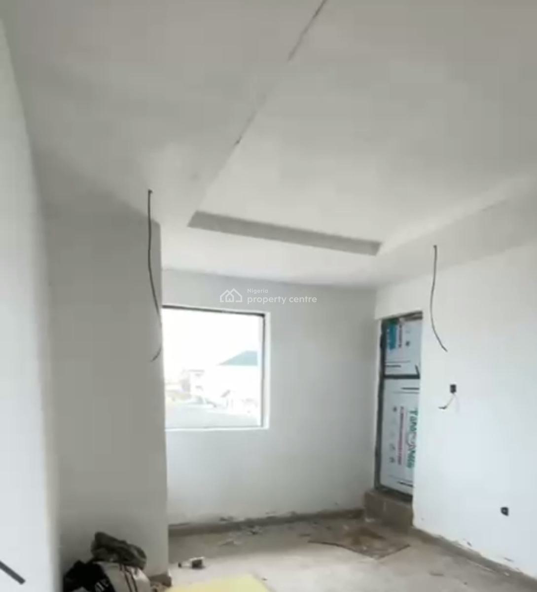 a Decent 3 Bedroom Flat, Off Randle Akerele, Surulere, Lagos, Flat / Apartment for Rent