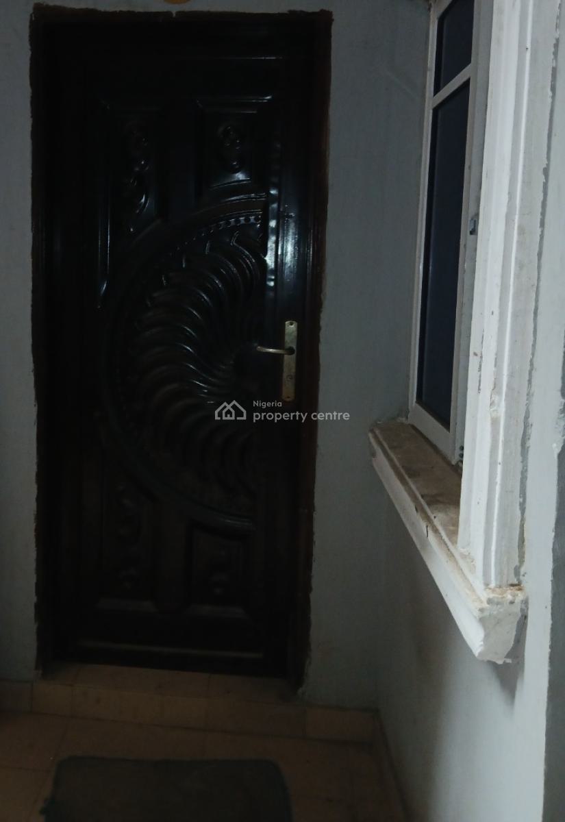 Beautiful Building (new), Yaba, Lagos, Mini Flat (room and Parlour) for Rent
