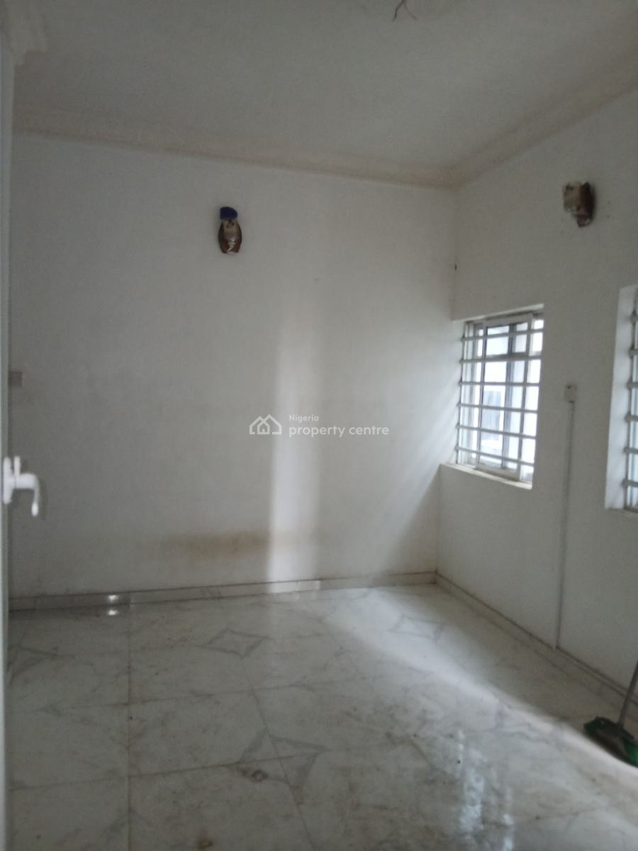 Beautiful Building (new), Yaba, Lagos, Mini Flat (room and Parlour) for Rent