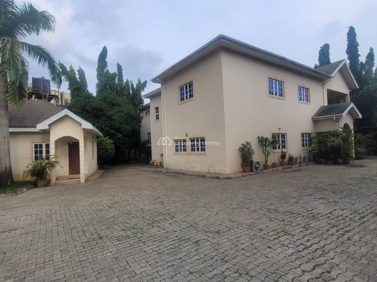 1 850 Sqm Land with  Demolition-able Old Structure, Maitama District, Abuja, Detached Duplex for Sale