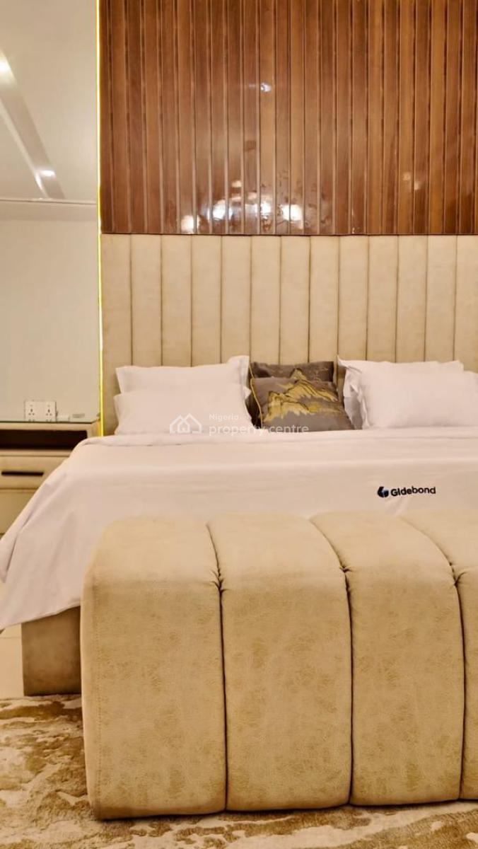 Lux 2 Beds with Pool, Ps5 and Elevator, Lekki Phase 1, Lekki, Lagos, Flat / Apartment Short Let