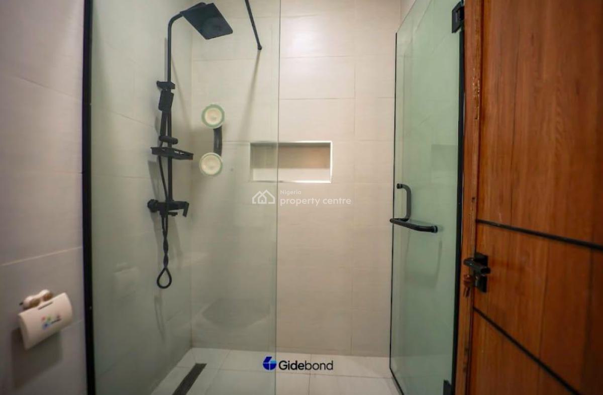 Lux 2 Beds with Pool, Ps5 and Elevator, Lekki Phase 1, Lekki, Lagos, Flat / Apartment Short Let