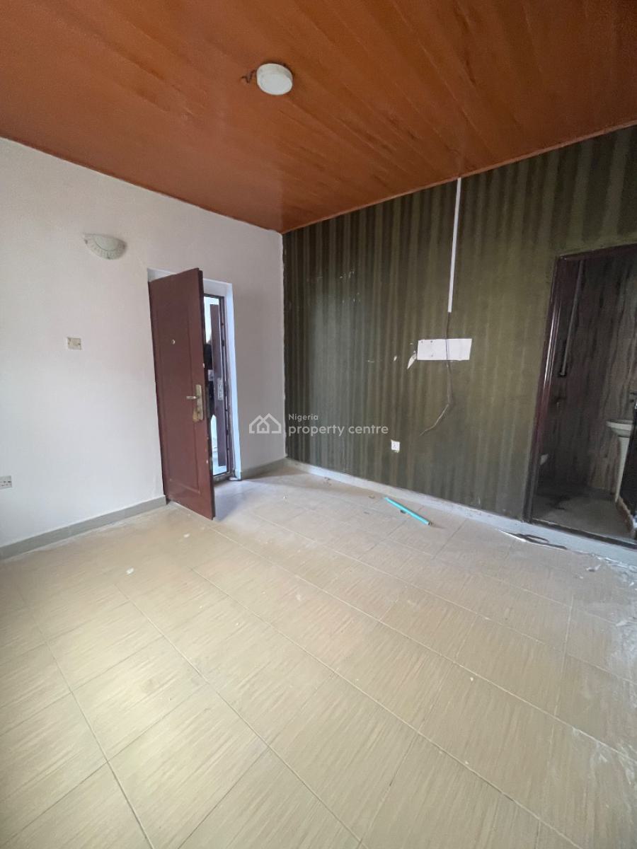 Newly Renovated Spacious Miniflat with an Extra Big Waiting Room, Thomas Estate, Ajah, Lagos, House for Rent