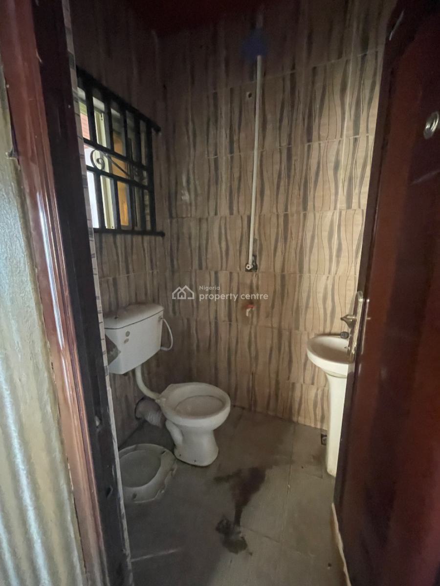 Newly Renovated Spacious Miniflat with an Extra Big Waiting Room, Thomas Estate, Ajah, Lagos, House for Rent