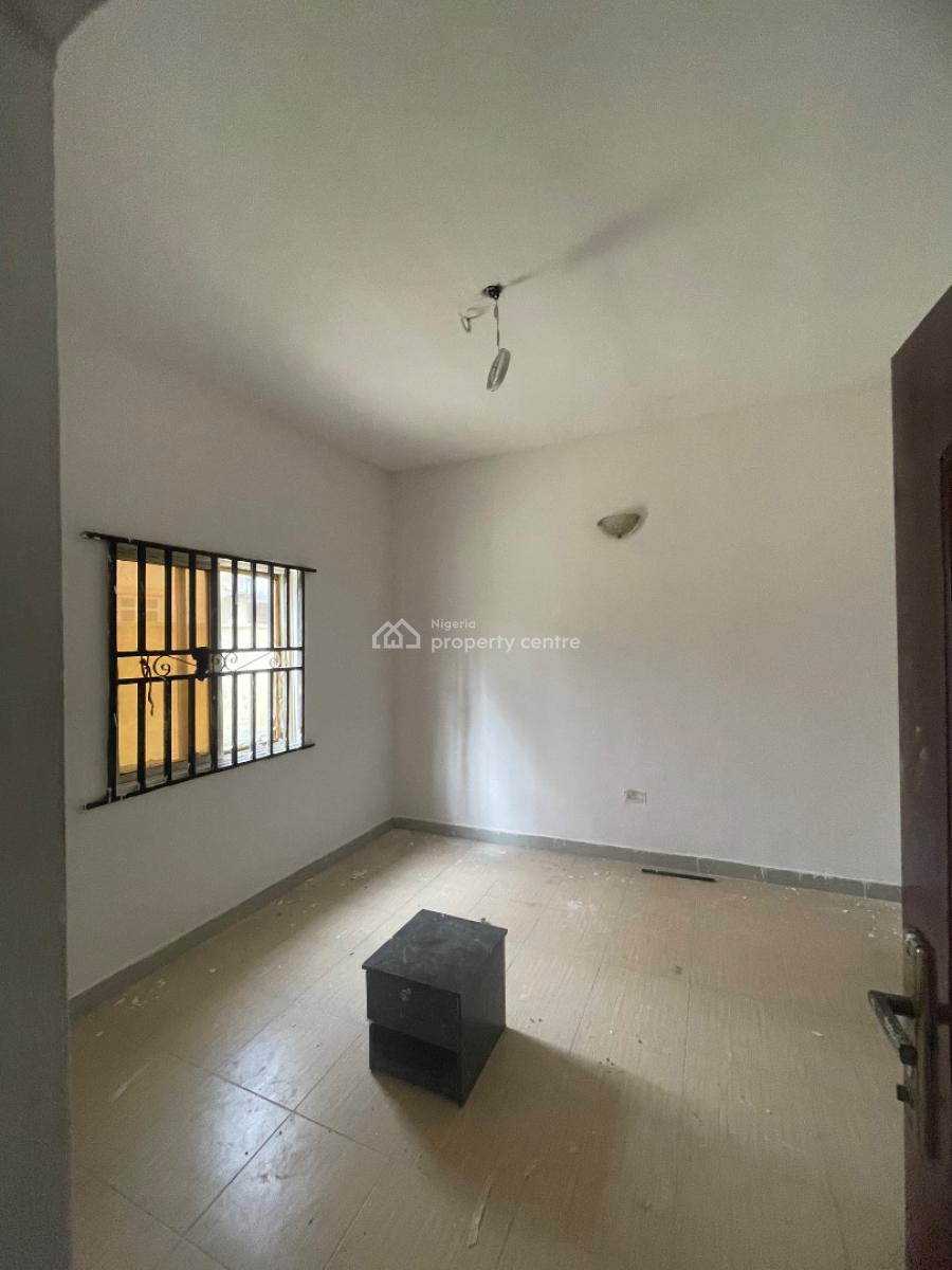 Newly Renovated Spacious Miniflat with an Extra Big Waiting Room, Thomas Estate, Ajah, Lagos, House for Rent