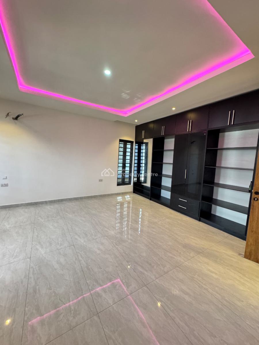 Spacious 3bedroom Flat with B, Ikate, Lekki, Lagos, Block of Flats for Sale