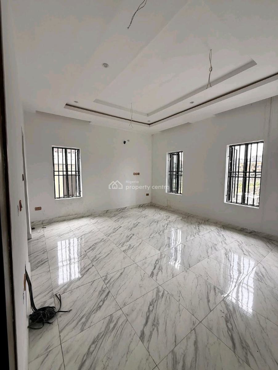 Distress ) 4 Bedroom Detached Duplex + Bq  Guzape, Abuja  ₦500 Mil, Guzape District, Abuja, House for Sale