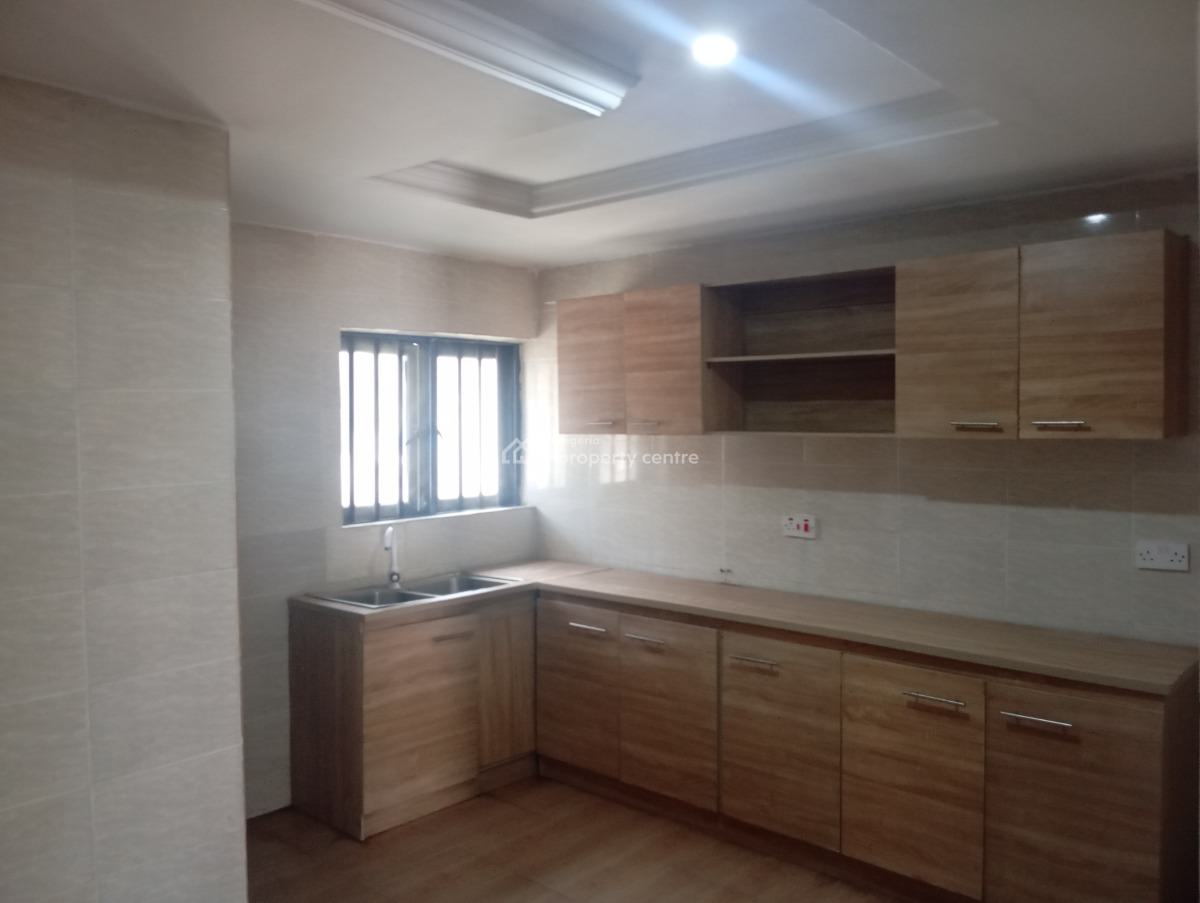 Spacious 3 Bedrooms Flat, Ologufe, Awoyaya, Ibeju Lekki, Lagos, Flat / Apartment for Rent