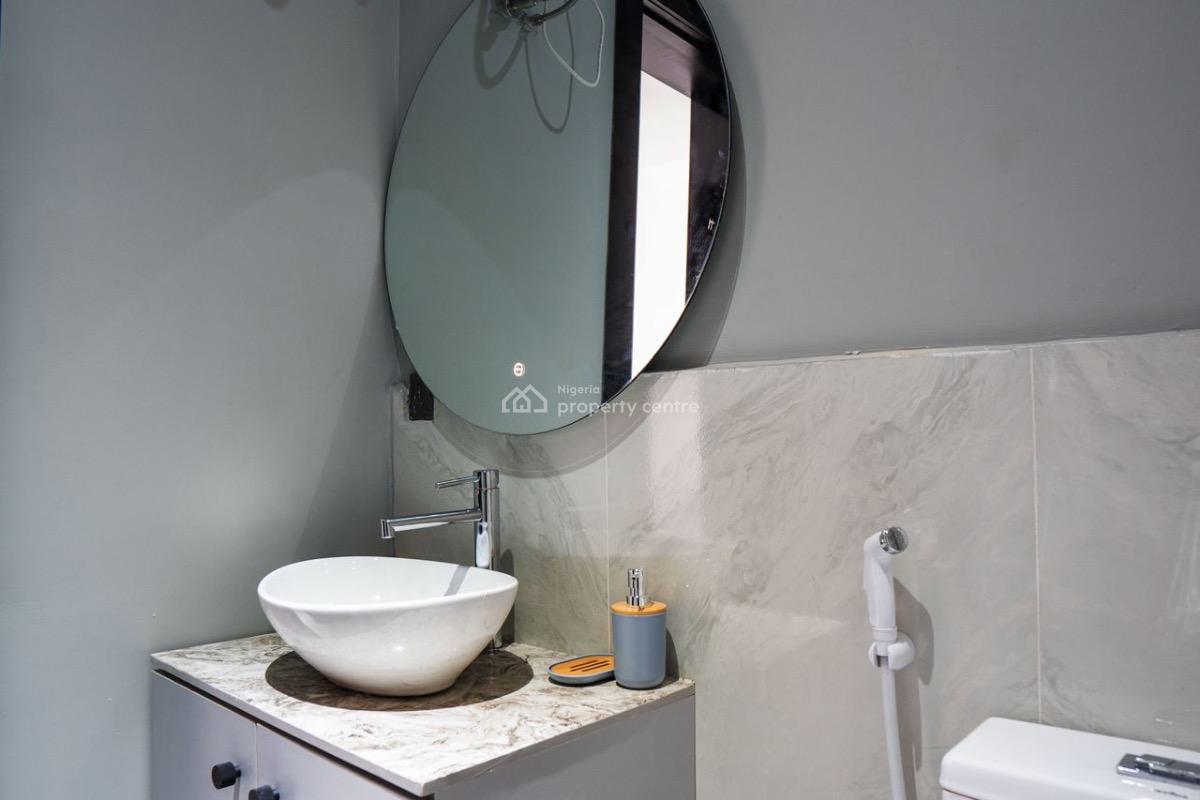 Luxury 2 Bedroom with Swimming Pool and Gym, Lekki Phase 1, Lekki, Lagos, Flat / Apartment Short Let