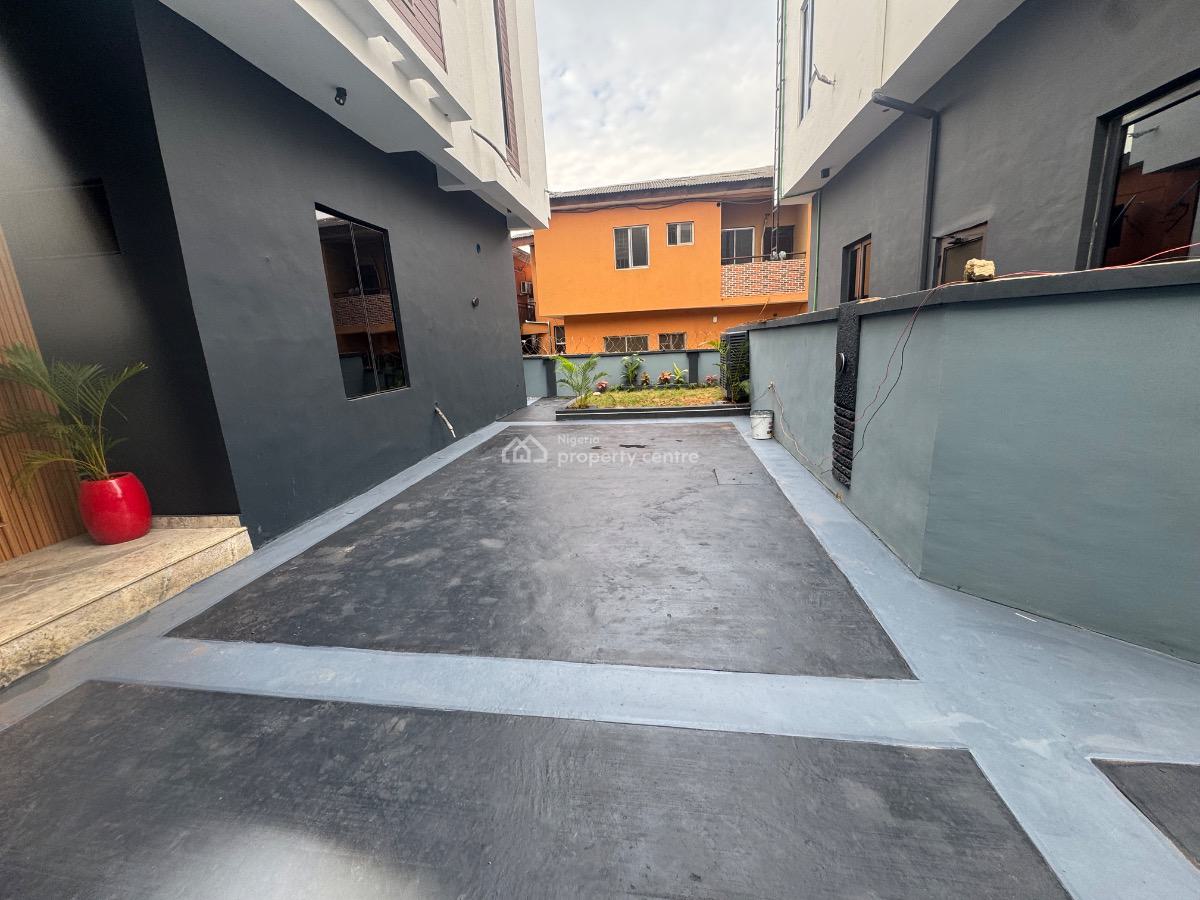Luxury 4 Bedroom Detached Duplex with an Office and Bq, Gra Phase 2, Magodo, Lagos, Detached Duplex for Sale