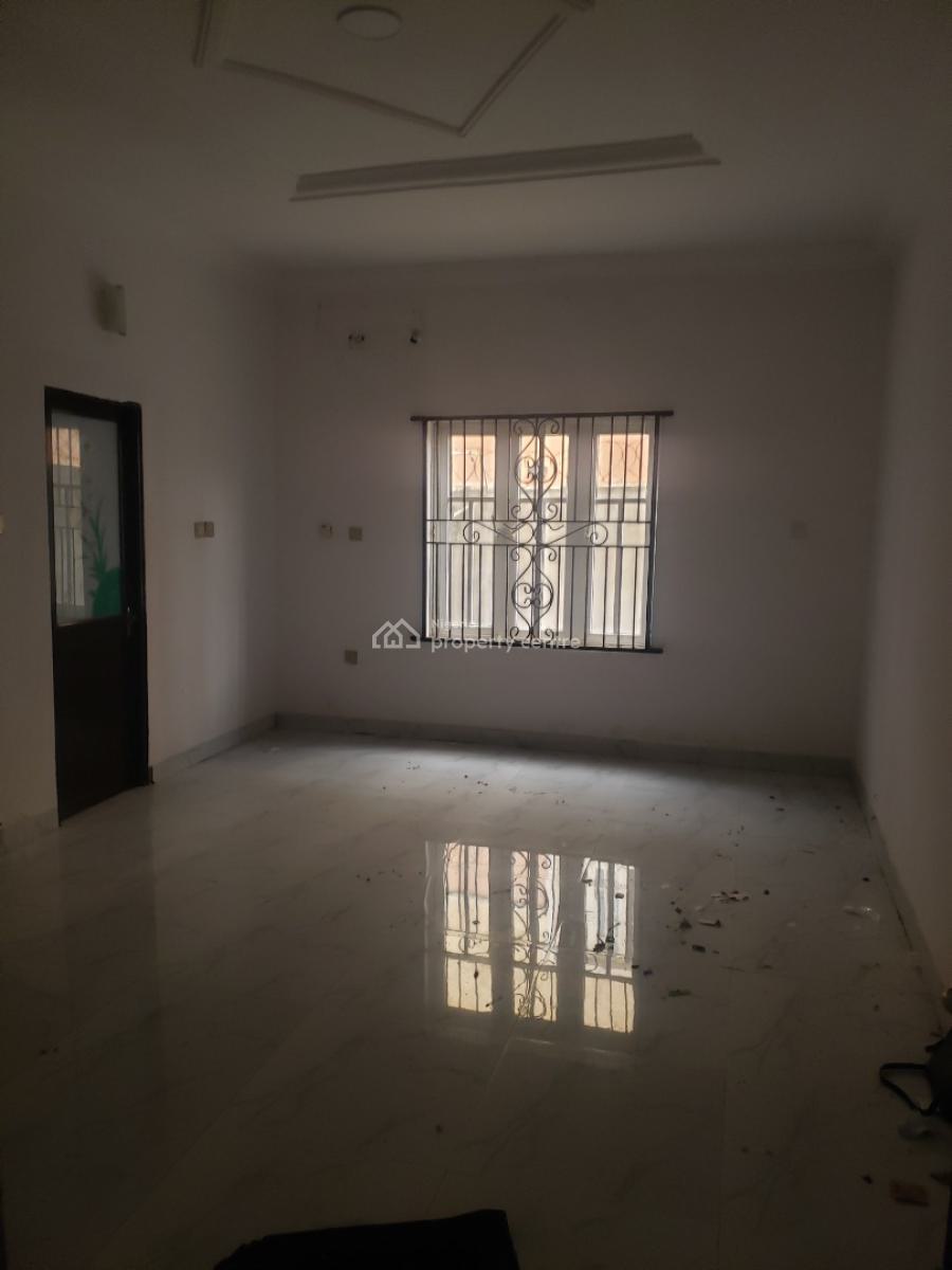 Self-serviced 3 Bedroom Apartment, Ilaje, Ajah, Lagos, Flat / Apartment for Rent