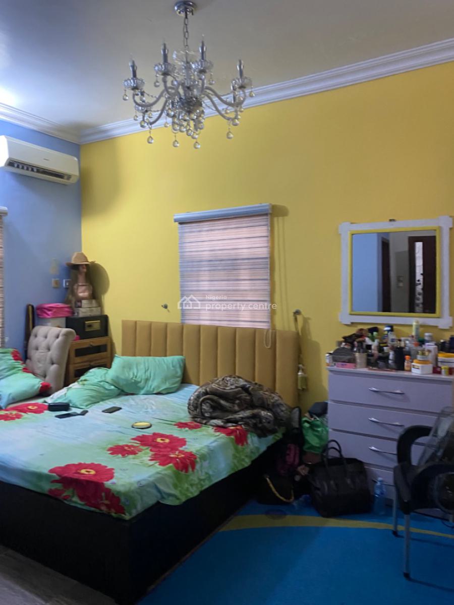 Furnished 2 Bedroom Flat, Gated & Regulated Neighborhood, Agungi, Lekki, Lagos, Flat / Apartment for Rent