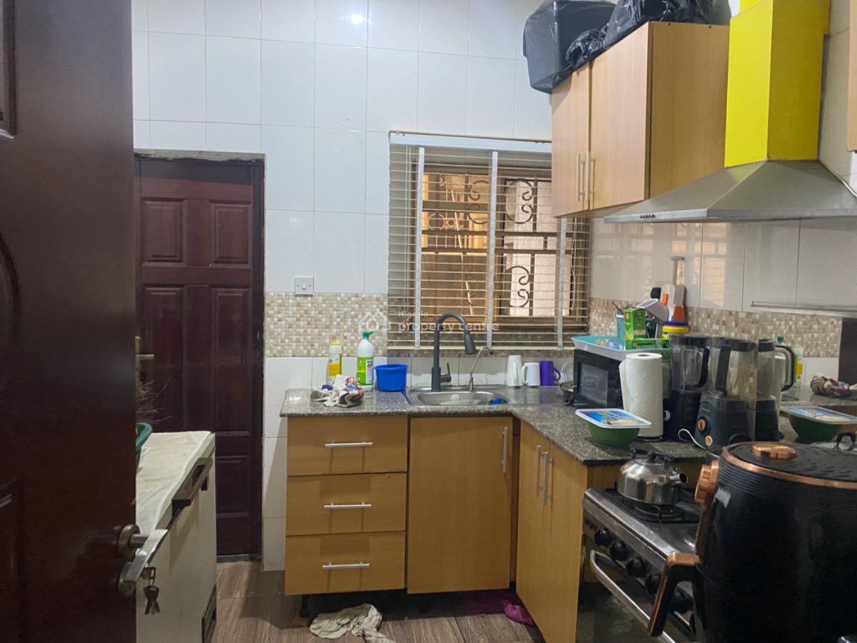 Furnished 2 Bedroom Flat, Gated & Regulated Neighborhood, Agungi, Lekki, Lagos, Flat / Apartment for Rent