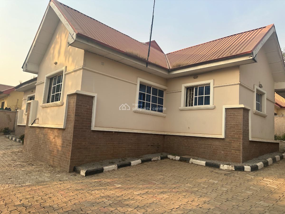Spacious 3bedroom Bungalow with 2rm Bq, Suncity Estate, Galadimawa, Abuja, Detached Bungalow for Sale
