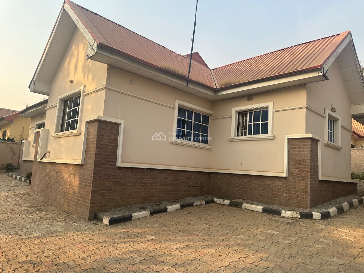 Spacious 3bedroom Bungalow with 2rm Bq, Suncity Estate, Galadimawa, Abuja, Detached Bungalow for Sale