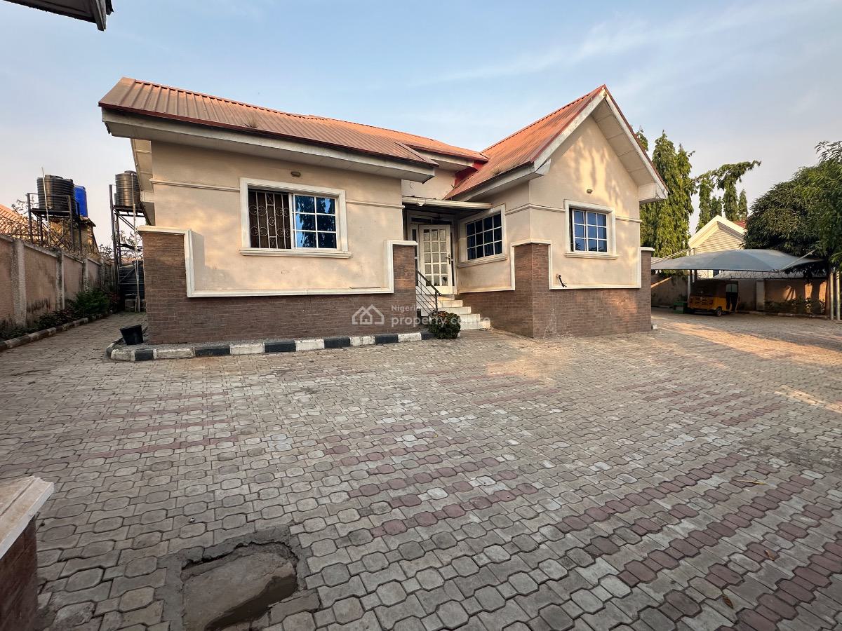 Spacious 3bedroom Bungalow with 2rm Bq, Suncity Estate, Galadimawa, Abuja, Detached Bungalow for Sale